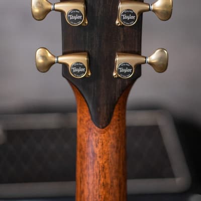 Taylor 912ce Builder's Edition Grand Concert Acoustic/Electric - Wild Honey Burst Top with Hardshell Case - Demo image 12