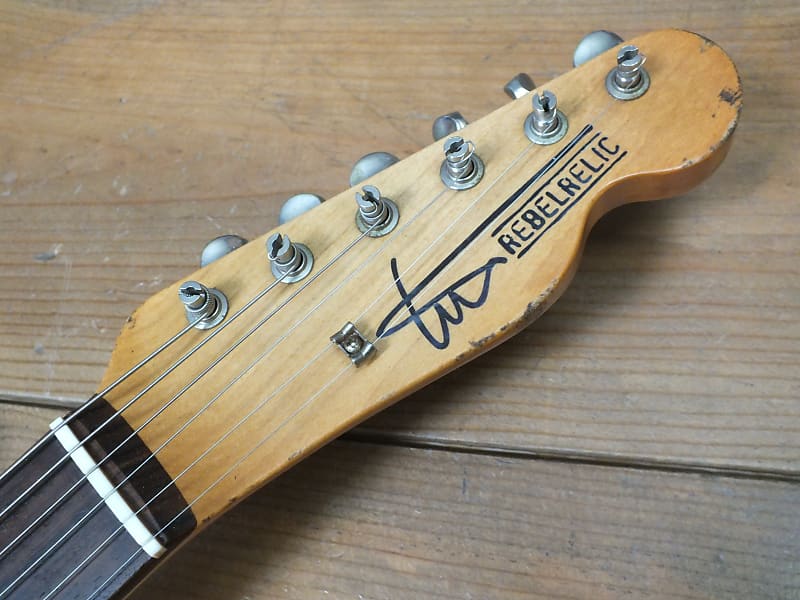 ギター Rebel Relic 69 Thinline Heavy Aged Rebel Relic T-Series 69 Aged Thinline Black Over TV Yellow