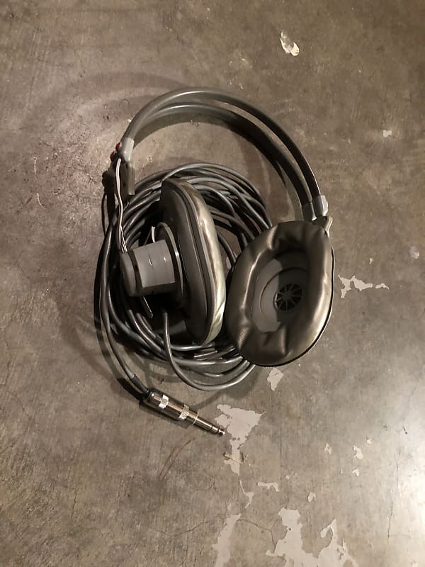AKG K60: Vintage Early 70s Studio Headphones / Cans | Reverb