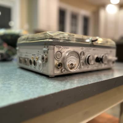 Nagra IV-D portable mono reel to reel tape recorder - 1/4 tape / 3-speed |  Tested & Runs