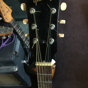 Gibson J-45 Acoustic Guitar 1967 Cherry Sunburst image 6