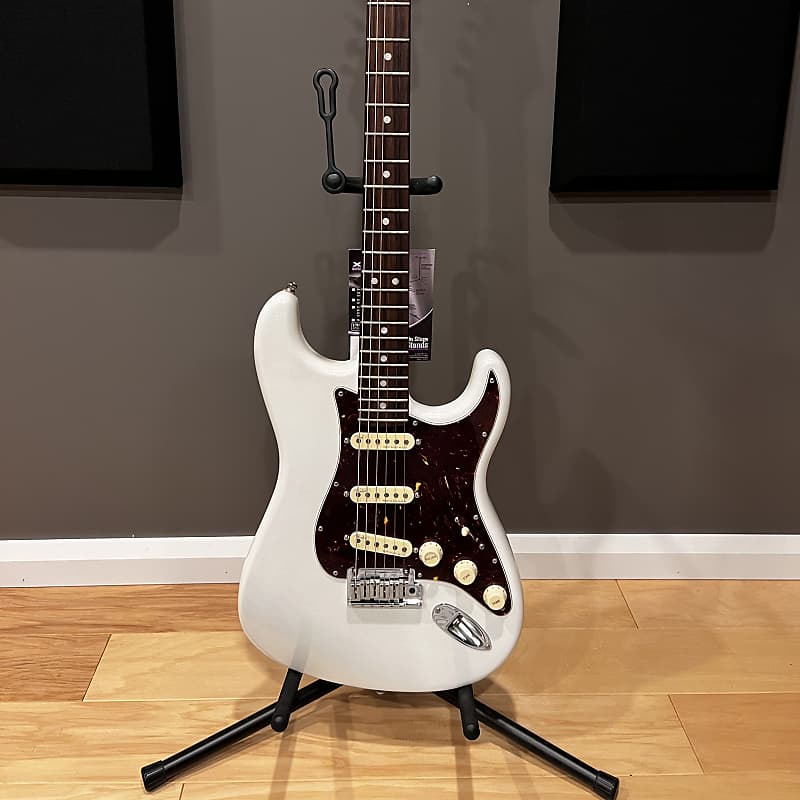 【美品】Fender American Ultra Stratocaster Fender American Ultra Stratocaster | Reverb Canada