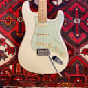 Fender Deluxe Roadhouse Stratocaster 2017 -  White