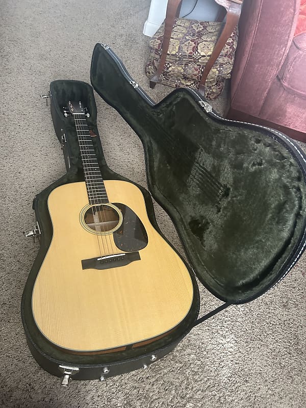 ギター Martin D-18e standard Martin D-18E Modern Deluxe Acoustic-electric Guitar - Natural