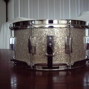 Pearl 13x6 maple snare drum image 3