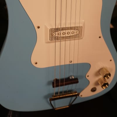 Kay Vanguard 60s - Light Blue Electric Guitar w/ Chipboard Case image 6