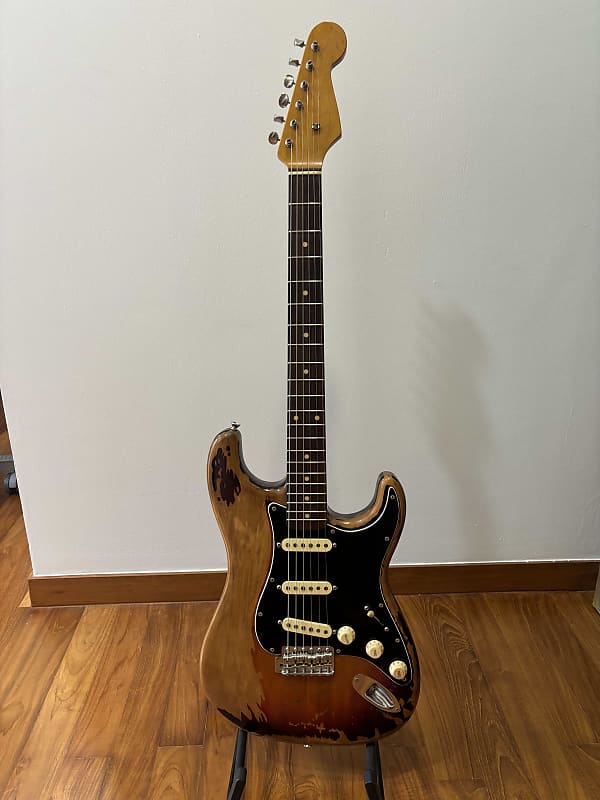 MIJ Edwards SRV Relic Stratocaster Guitar (E-SE-108R/SV
