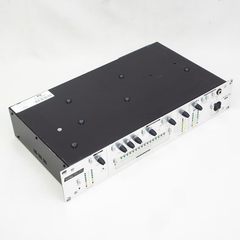Focusrite PLATINUM COM POUNDER コンプレッサー Focusrite PLATINUM COM POUNDER コンプレッサー