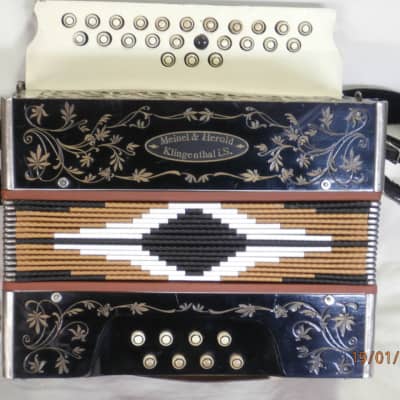 Vintage Meinel-Herold 8 bass diatonic button accordion key C/F 1950-1960 white and black for sale