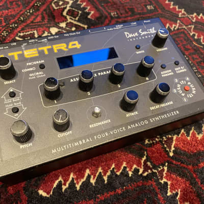 Dave Smith Instruments Tetra Desktop 4-Voice Polyphonic Synthesizer