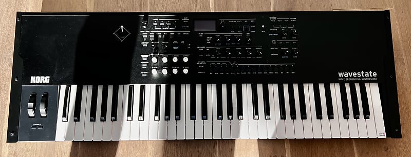 Korg Wavestate SE 61-Key Wave Sequencing Synthesizer 2023 - Present - Black image 1
