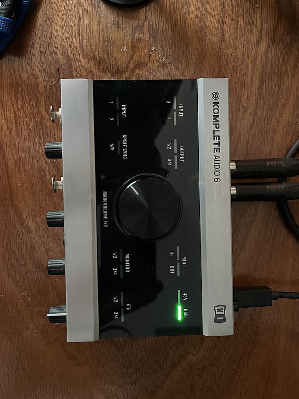 Native Instruments Komplete Audio 6 USB Audio Interface