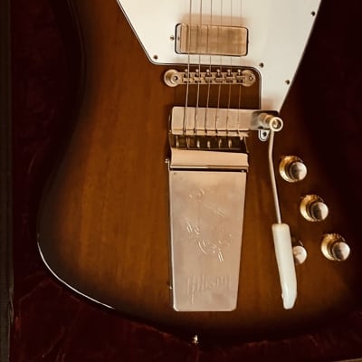 Gibson Custom Shop '65 Non-Reverse Firebird V Reissue with Maestro Vibrola 2021 - Present - Vintage Sunburst VOS image 2