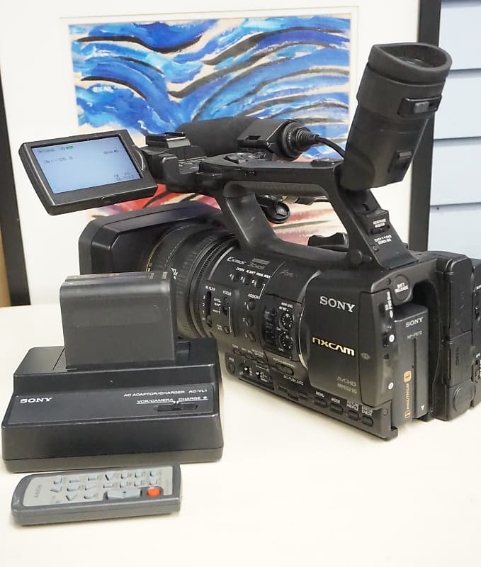Sony HXRNX5U Camcorder AVCHD 42x10h Professional Camcorder Reverb