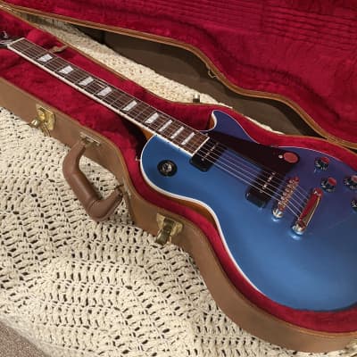 Gibson Les Paul Classic (2018) in Pelham Blue image 1