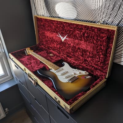 2019 Fender USA Custom Shop '56 Reissue Stratocaster Journeyman Relic (2 Tone Sunburst) for sale