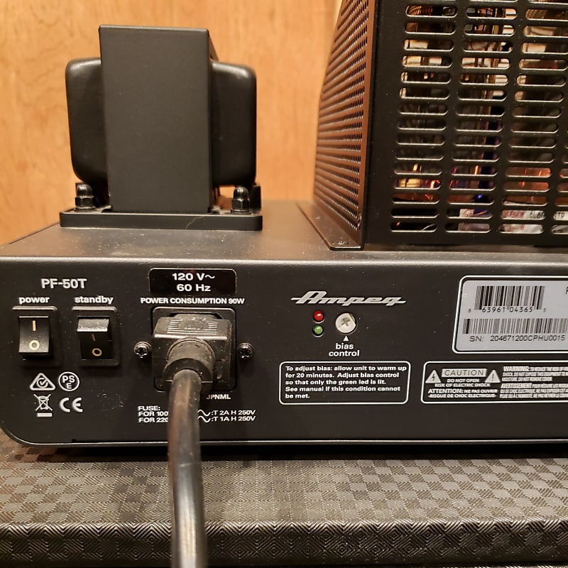 Ampeg Portaflex Combo PF-50T Head with PF115HE Cab, 50-Watt Ampeg Portaflex Combo PF-50T Head with PF115HE Cab, 50-Watt