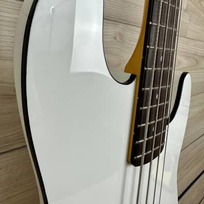Fender Made in Japan Aerodyne Special Precision Bass, Bright White image 5