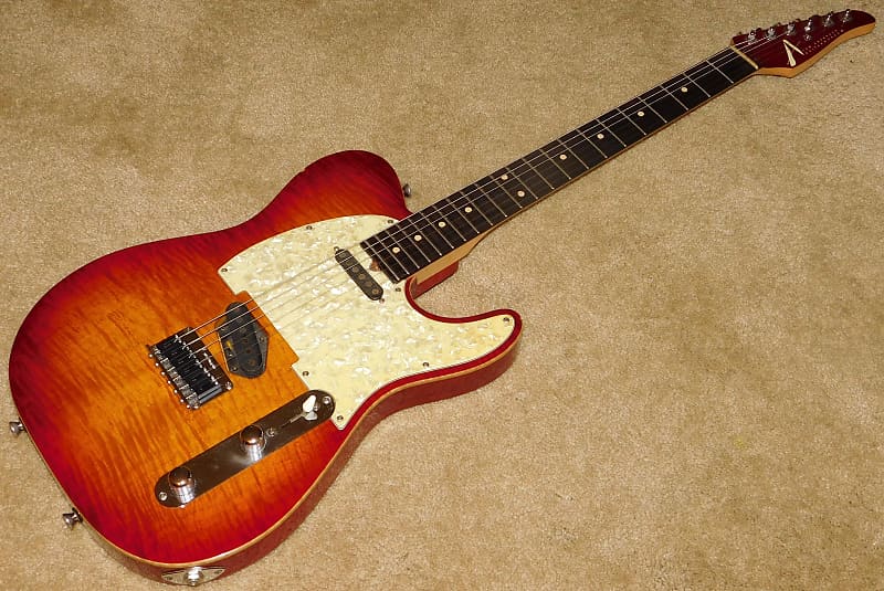 Tom Anderson Hollow T Classic Contoured Electric Guitar*1998 Tom Anderson Hollow T Classic Contoured Electric Guitar*1998