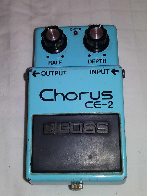 Boss CE-2
