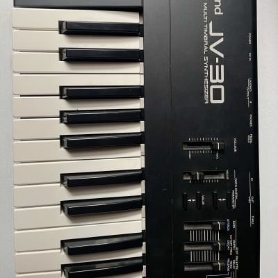 Roland JV-30 61-Key Multi-Timbral Synthesizer 1991 - 1992 - Black