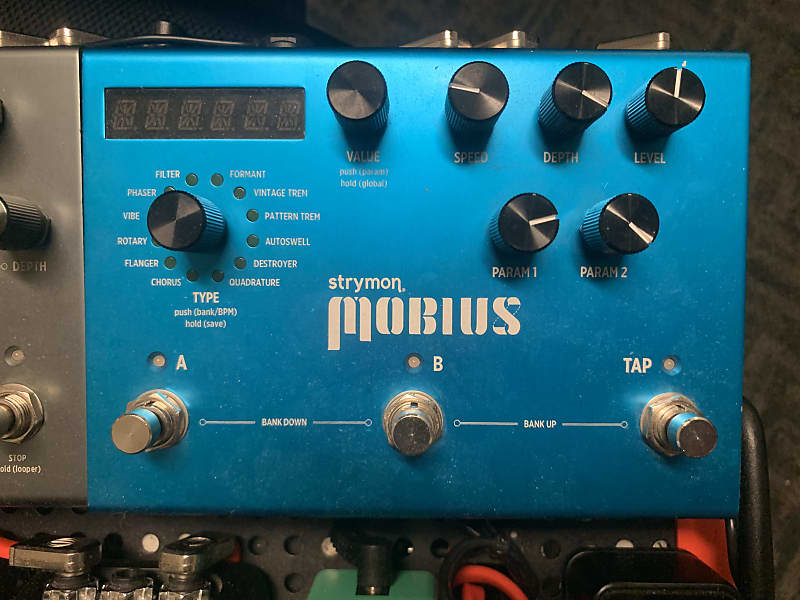 Strymon Mobius