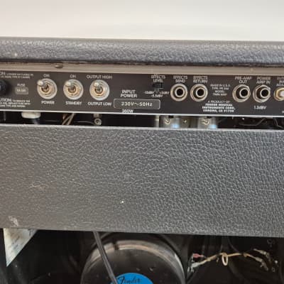 Fender Twin Amp - 100-watts Versatile Guitar Amplifier image 9
