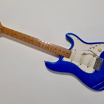 Fender Strat Plus with Maple Fretboard 1995 Electric Blue image 9