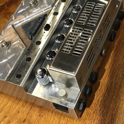 Mesa Boogie V-Twin preamp pedal - Silver (no power supply) image 3