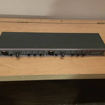 Aphex Tubessence Model 107 2-Channel Thermionic Microphone