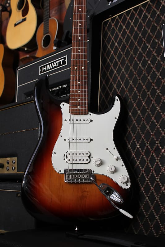 Fender Stratocaster mexico 2018 - Sunburst