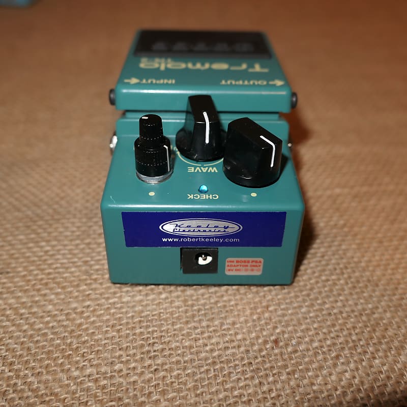 Boss Tremolo TR-2 Keeley Mod Effect Pedal Same Day Shipping #DH02