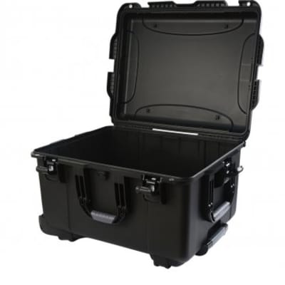 Gator Black injection molded case w/ pullout handle & inline wheels. Interior dims 22" x 17" x 12.9". NO FOAM GU-2217-13-WPNF image 5