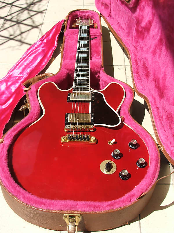 Gibson BB King Lucille 1993 
Cherry image 1