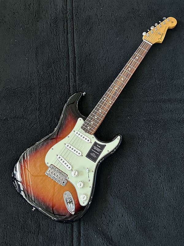 Fender Mexico Vintera II 60s ストラトキャスター Fender Vintera II '60s Stratocaster Electric Guitar