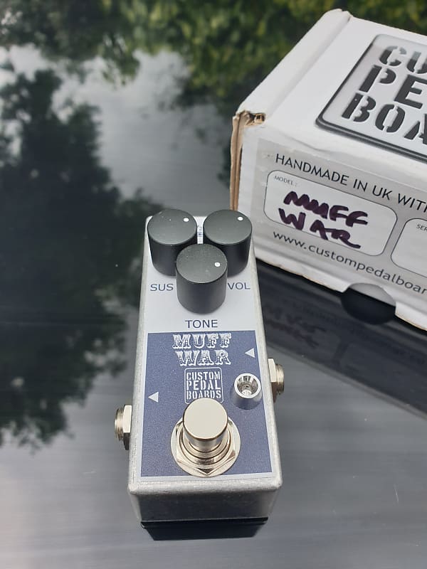 Custom Pedal Boards Muff War Fuzz Reverb
