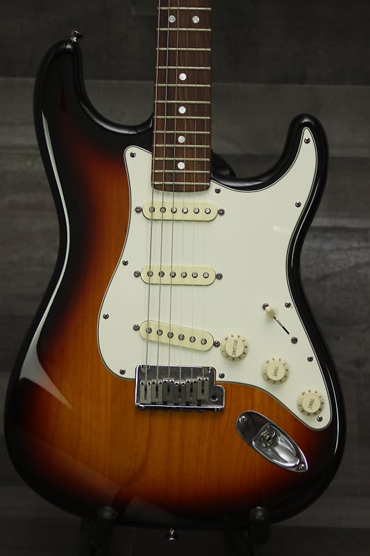 Fender Stratocaster 60th Anniversary Standard 2006 Sunburst image 1