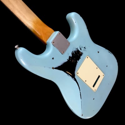 LEFTY! Custom Fender Heavy Relic ST60s Aged Daphne Blue Nitro Over Black Ash Strat 7.4 lb image 9