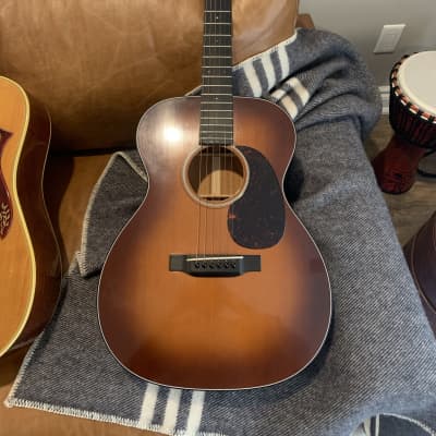 Martin  Om 18 authentic  2017 Amber tone for sale