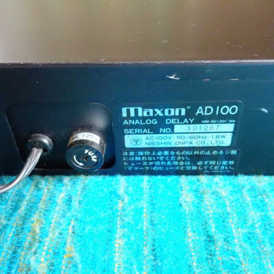 Maxon AD100 AD-100 ANALOG DELAY UNIT 80S VINTAGE BOX BBD