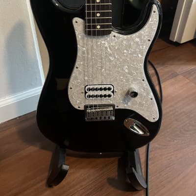 Fender Limited Edition Tom DeLonge Signature Stratocaster 2023 - Black image 2