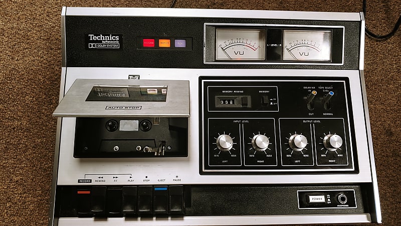 Technics by Panasonic RS-271US 1973 - silver