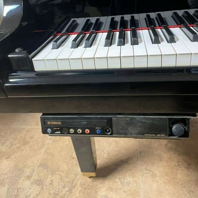 Baby grand piano Yamaha, 4’11'' with selfplayer system image 5