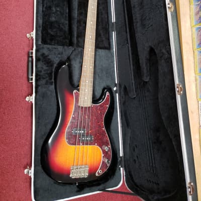 Fender Squier Classic Vibe 60's Sunburst Precision P Bass Guitar w/ Fender Hard Case image 12