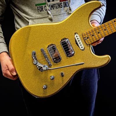pre order now! Amantea Guitars  Stratocaster sparkle gold 2021 Polyacrylic sparkle gold imagen 3