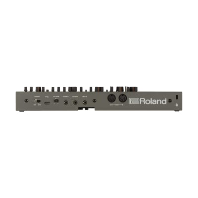 Roland SH-01A Synthesizer image 2