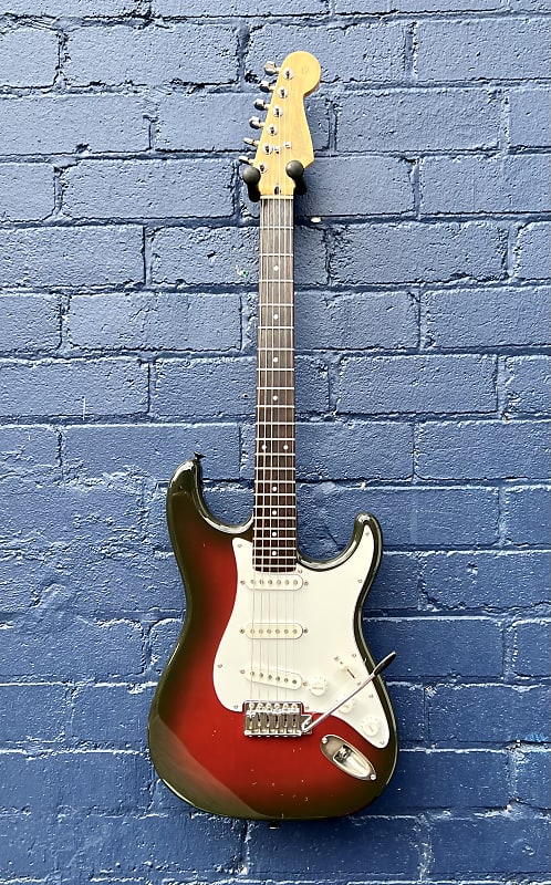 Fender Stratocaster - Medium Scale - STM-60R - "E Series" - MIJ - 1984 - 2 Tone Burst image 1