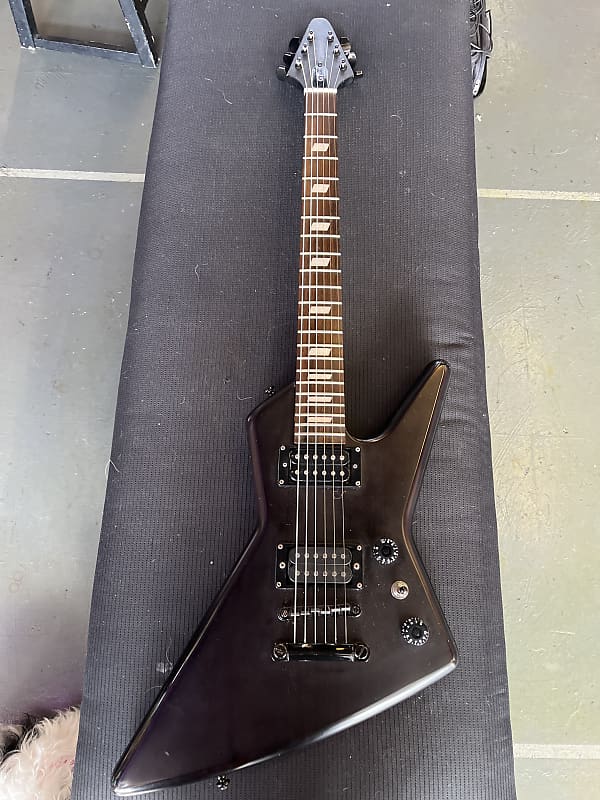 Epiphone Explorer GT Worn Black