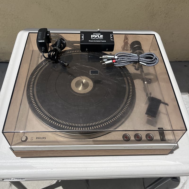 Philips Electronic 312 DC Servo Belt-Drive Turntable + Preamp &amp; Vinyl records  			