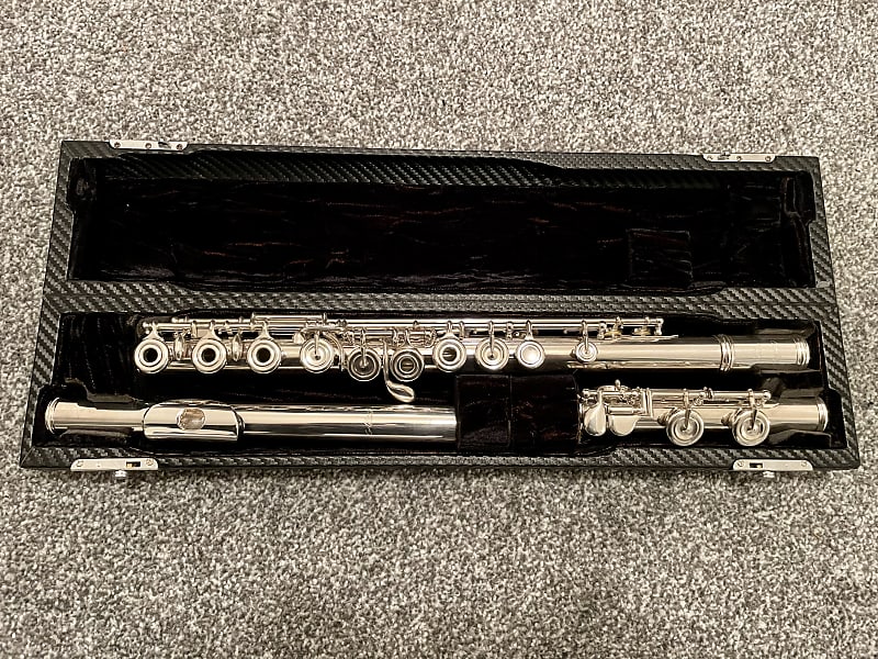 Altus 807RE Flute with Wiseman traditional-style case N/A N/A - N/A image 1